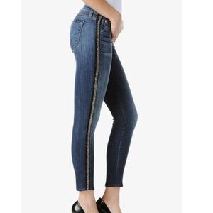 - Hudson Luna super skinny crop jeans. Side beading